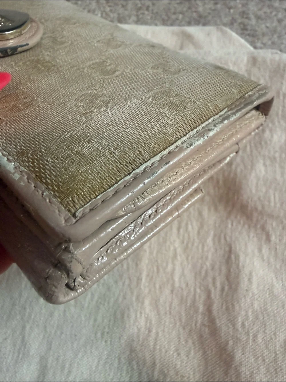 Gucci Pink and Gold GG Heart Snap Continental Wallet